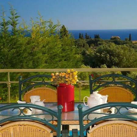 Maria Kefalonia Vila Kaligata